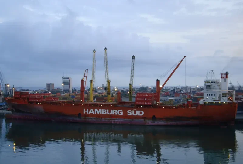 POLONIO Container Ship IMO 8710962 photo 4