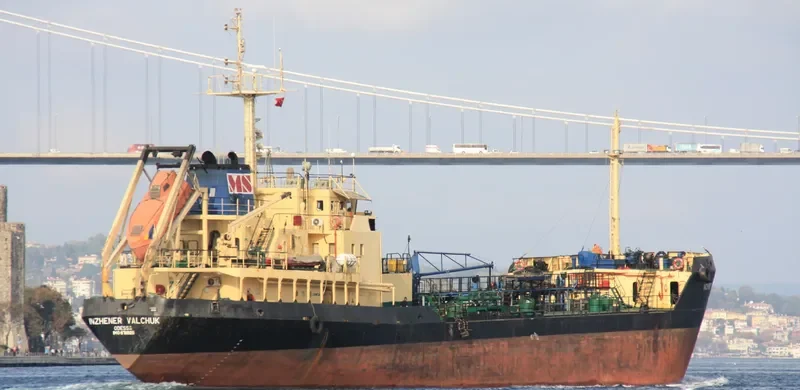 INZHENER VALCHUK Tanker IMO 8711825 photo 3