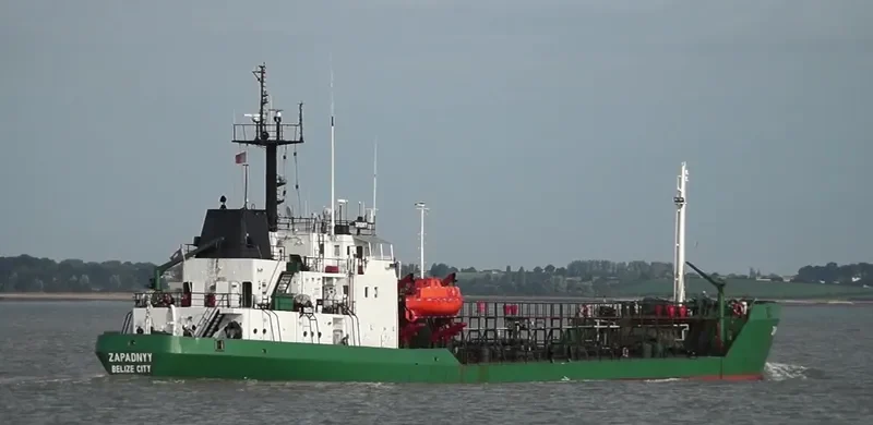 ZAPADNYY Tanker IMO 8711837 photo 10
