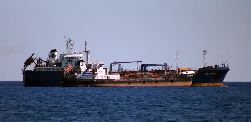 ISLAND CHALLENGER Tanker IMO 8711863 photo 5