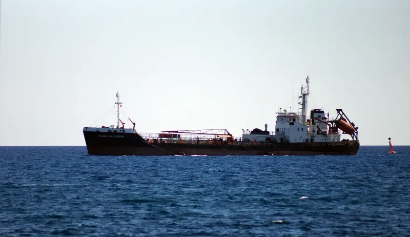 ISLAND CHALLENGER Tanker IMO 8711863 photo 7