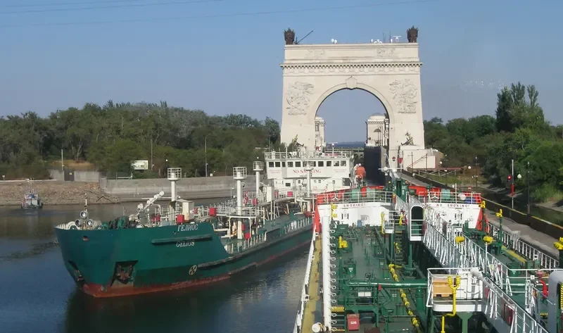 GELIOS Tanker IMO 8711916 photo 5