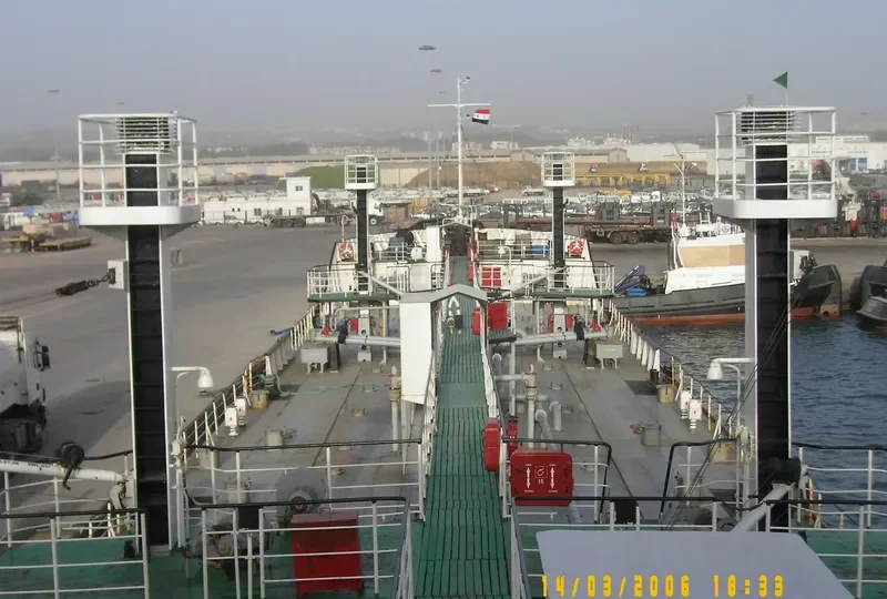 GELIOS Tanker IMO 8711916 photo 8