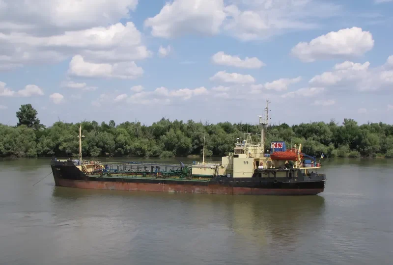 BORISLAV Tanker IMO 8711954 photo 2