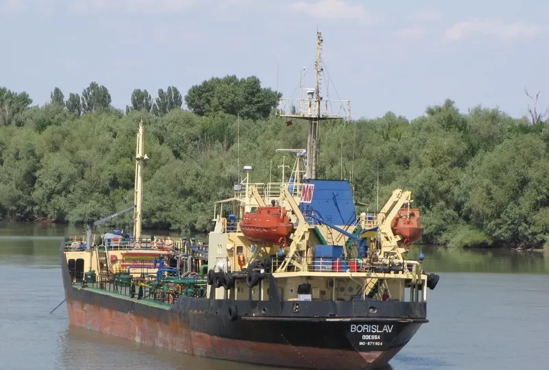 BORISLAV Tanker IMO 8711954 photo 3