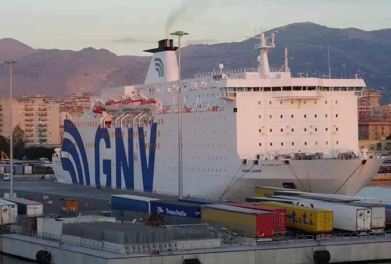 GNV ATLAS Ro-Ro IMO 8712520 photo 5