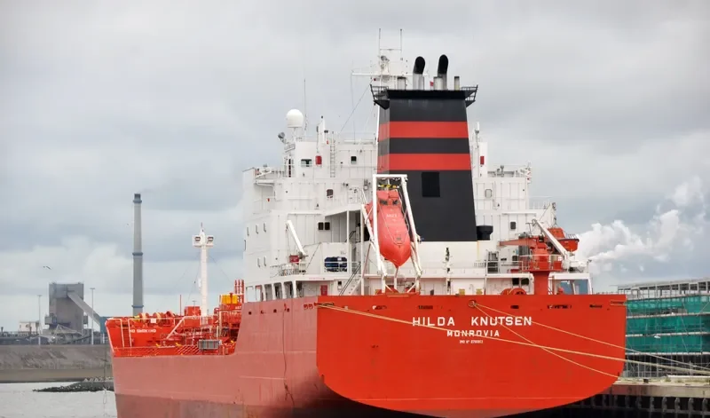ADVENTURER Tanker IMO 8716863 photo 4
