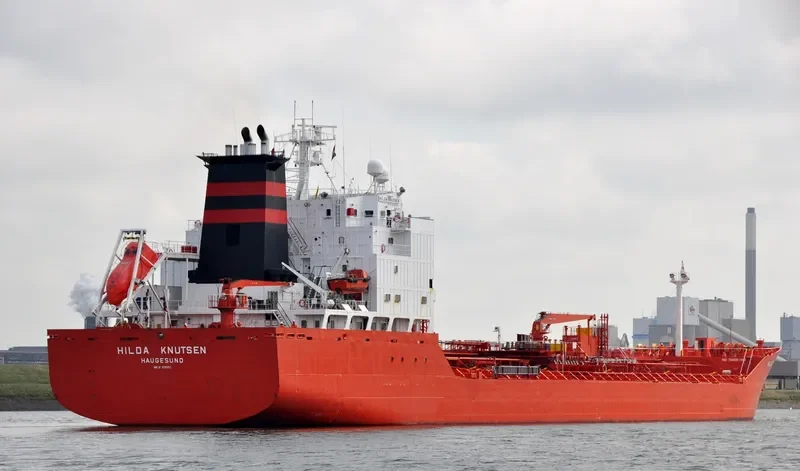 ADVENTURER Tanker IMO 8716863 photo 5