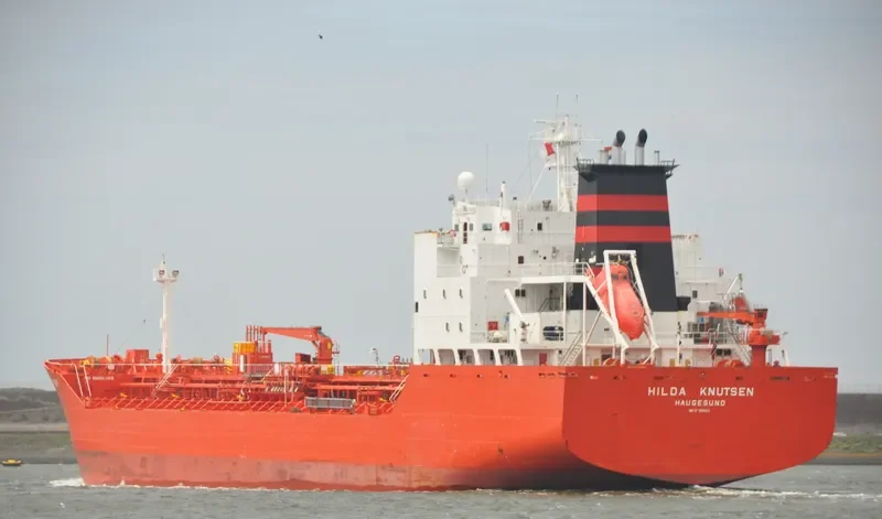 ADVENTURER Tanker IMO 8716863 photo 7