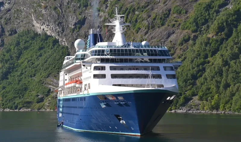 EMPRESS OF THE SEAS Passenger Ship IMO 8716899 photo 6