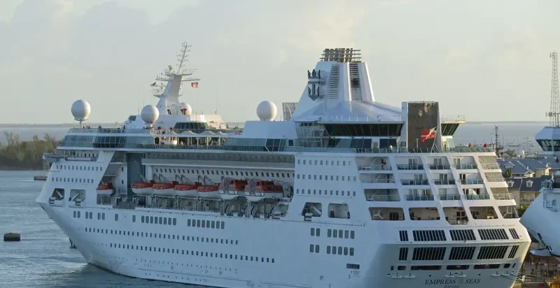 EMPRESS OF THE SEAS Passenger Ship IMO 8716899 photo 7