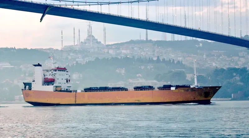 ISLAND EXPRESS Ro-Ro IMO 8716954 photo 2