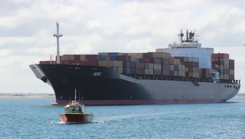HOPE Container Ship IMO 8718110 photo 10