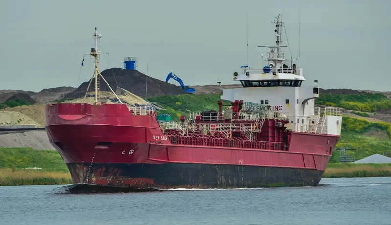 KEY STAR Tanker IMO 8719102 photo 7
