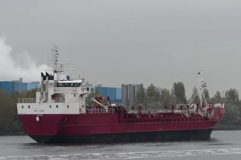 KEY STAR Tanker IMO 8719102 photo 9