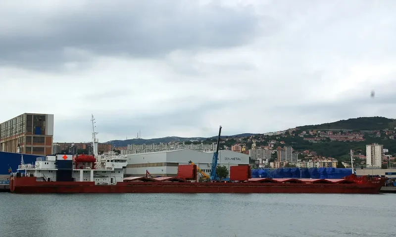 VOLARIS 54 General Cargo IMO 8720228 photo 8