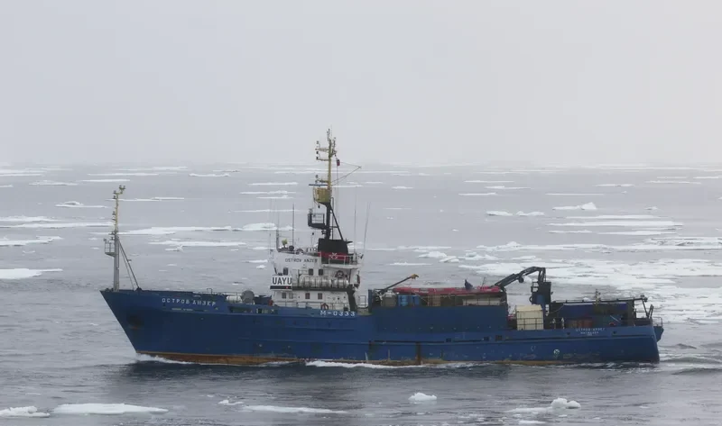 OSTROV ANZER General Cargo IMO 8723919 photo 2