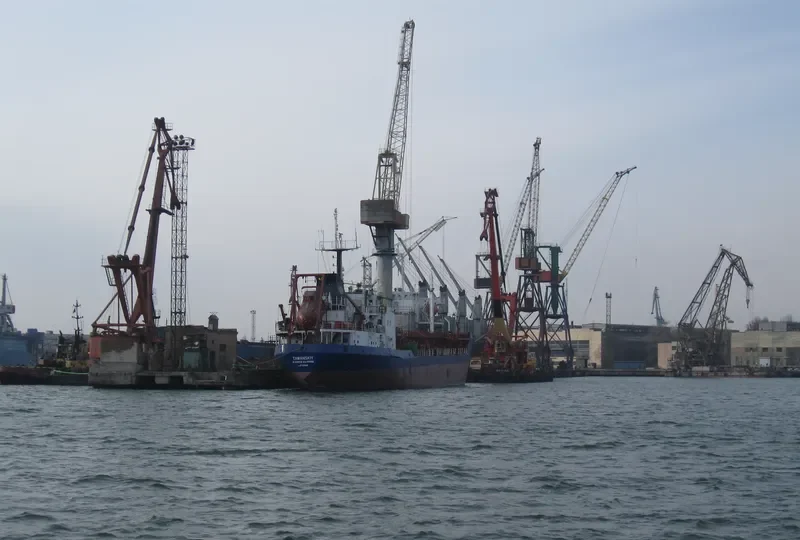 TAMANSKIY Tanker IMO 8727044 photo 2