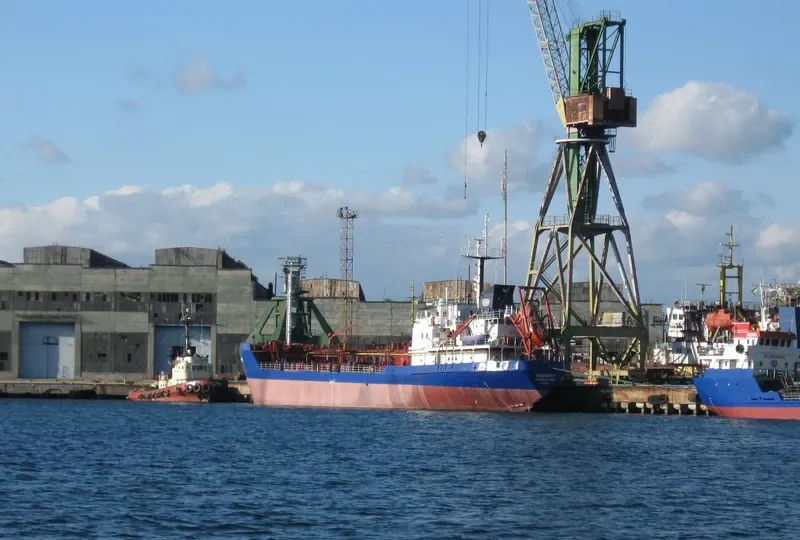 TAMANSKIY Tanker IMO 8727044 photo 3