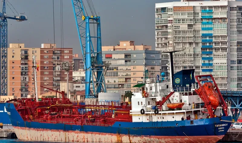 TAMANSKIY Tanker IMO 8727044 photo 9