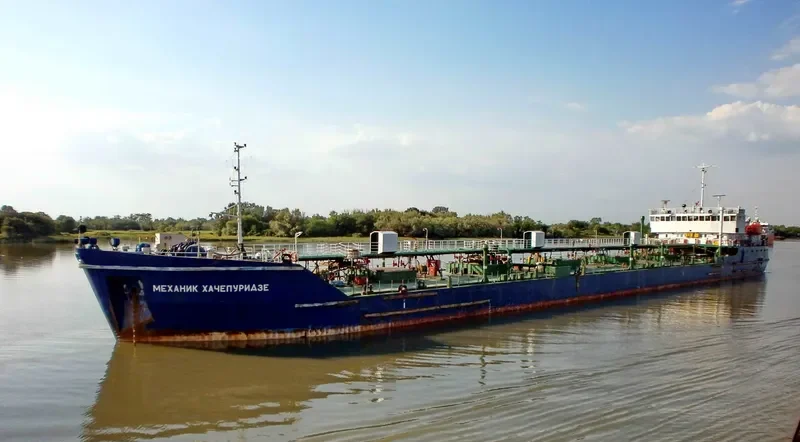 NAVIGER 5 Tanker IMO 8727939