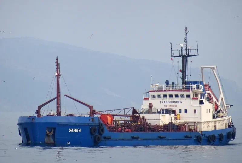 ULIKA Tanker IMO 8728218 photo 4
