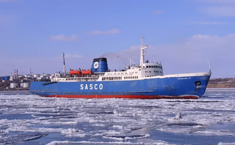 SAKHALIN 9 Ro-Ro IMO 8728543 photo 2