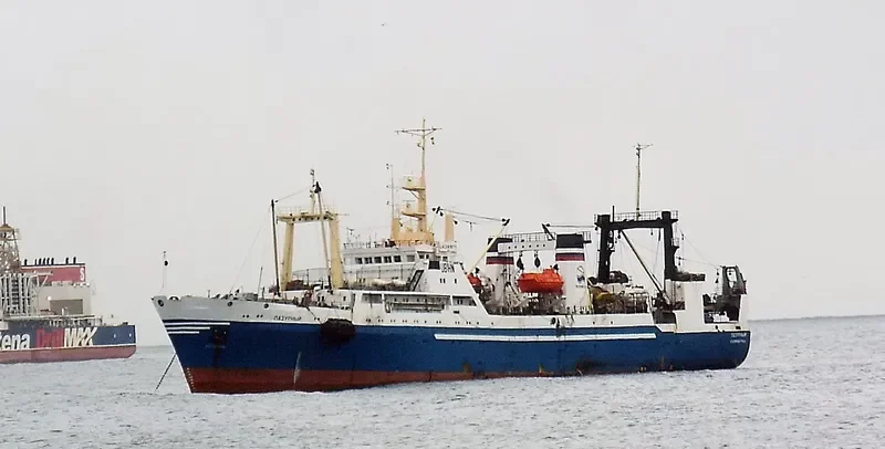 LAZURNYY General Cargo IMO 8729664 photo 4