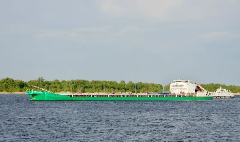 VOLGA FLOT 1 Tanker IMO 8745656 photo 2