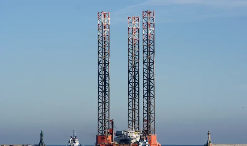 PETROBALTIC Offshore Vessel IMO 8753940 photo 4