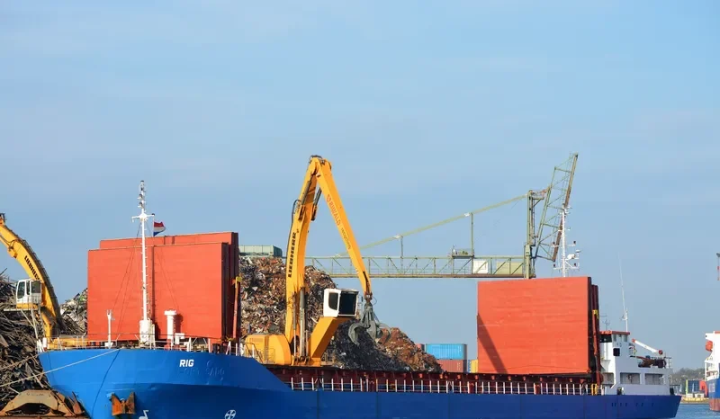 RIG Container Ship IMO 8801137 photo 8