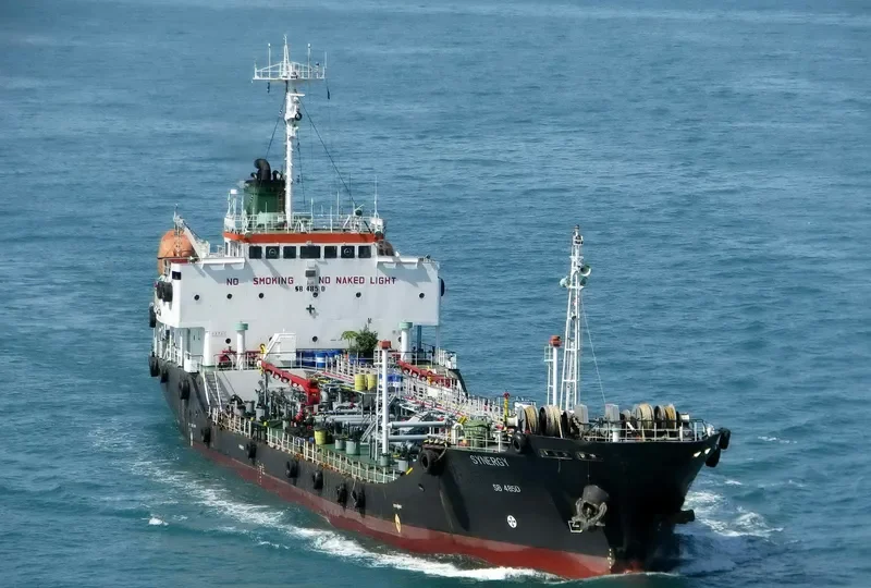 SYNERGY Tanker IMO 8801515 photo 5