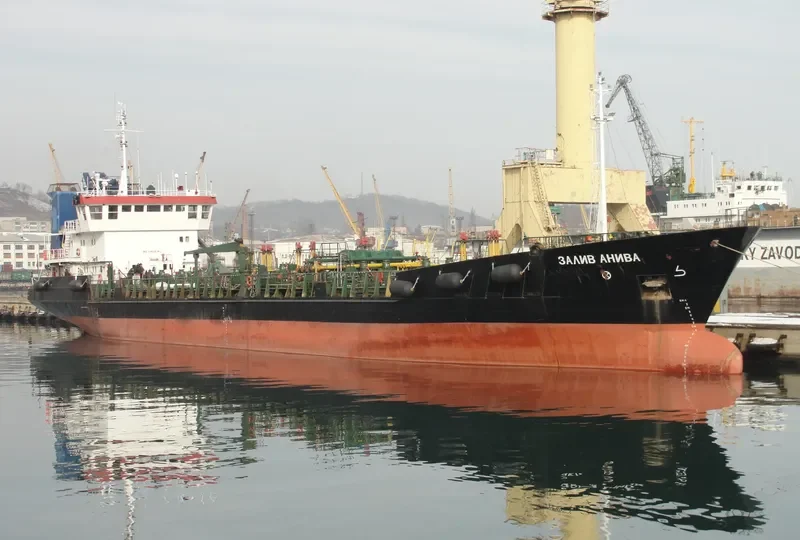 ZALIV ANIVA Tanker IMO 8802806 photo 4