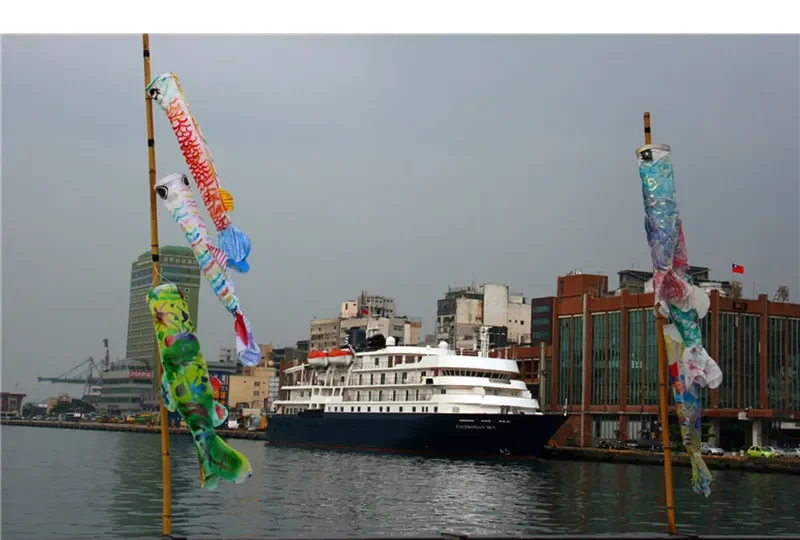 CALEDONIAN SKY Passenger Ship IMO 8802870 photo 10