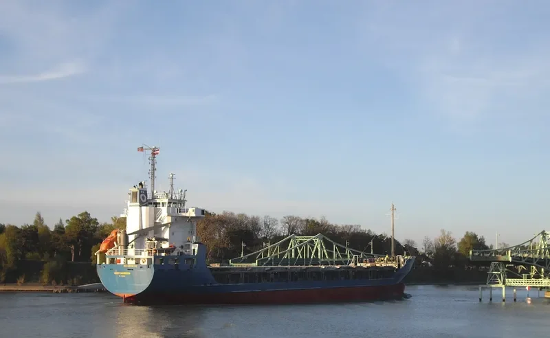 ERNST HAGEDORN General Cargo IMO 8806149