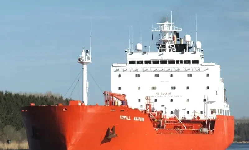 GRACE Tanker IMO 8806682 photo 2