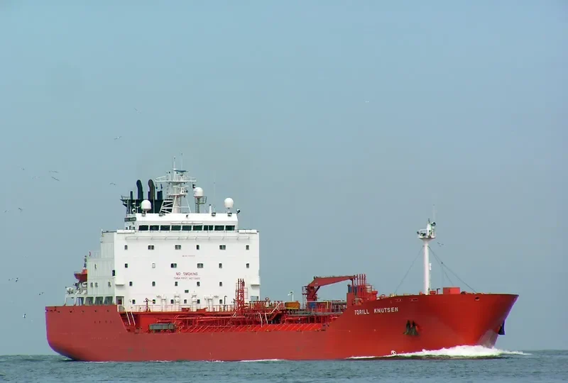 GRACE Tanker IMO 8806682 photo 3