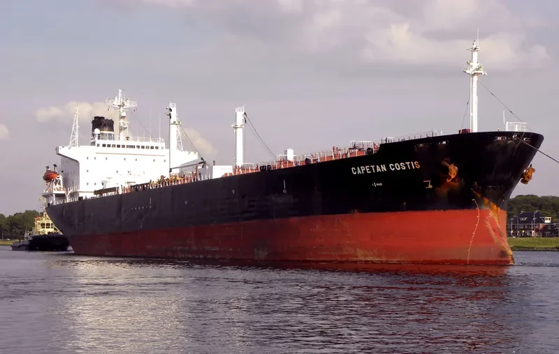 BREEZE Tanker IMO 8806888 photo 7