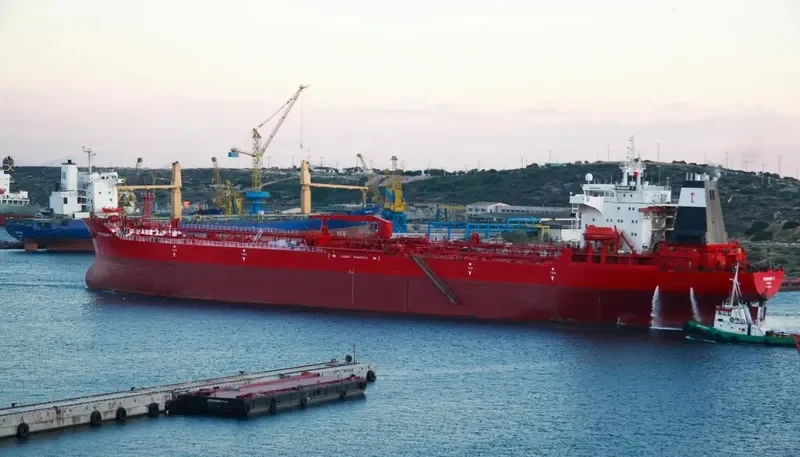 DUGBAKI Tanker IMO 8808501