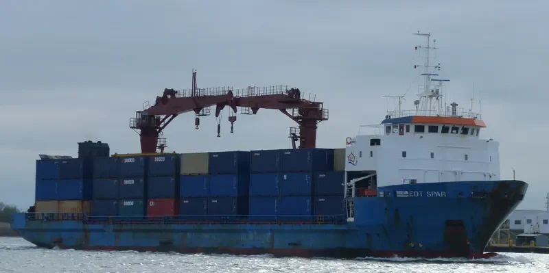 MIDNIGHT CZAR Container Ship IMO 8813025 photo 9
