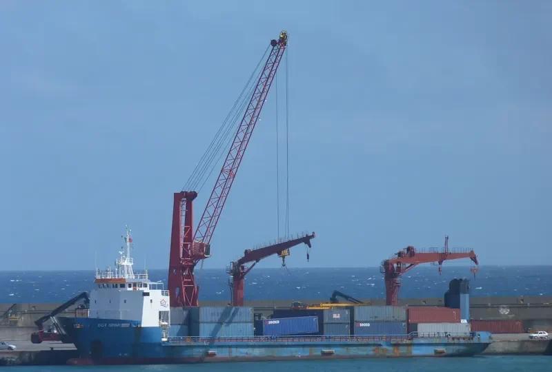 MIDNIGHT CZAR Container Ship IMO 8813025 photo 10