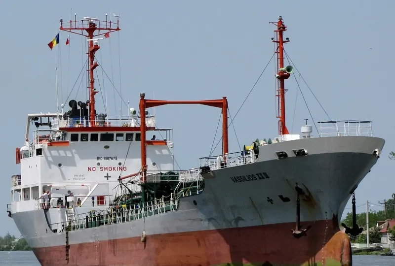 OCEAN TRINCO Tanker IMO 8817679 photo 4