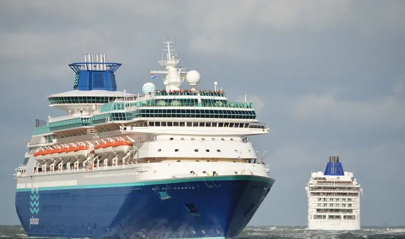 MONARCH Passenger Ship IMO 8819500 photo 2