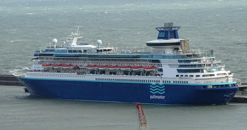 MONARCH Passenger Ship IMO 8819500 photo 8