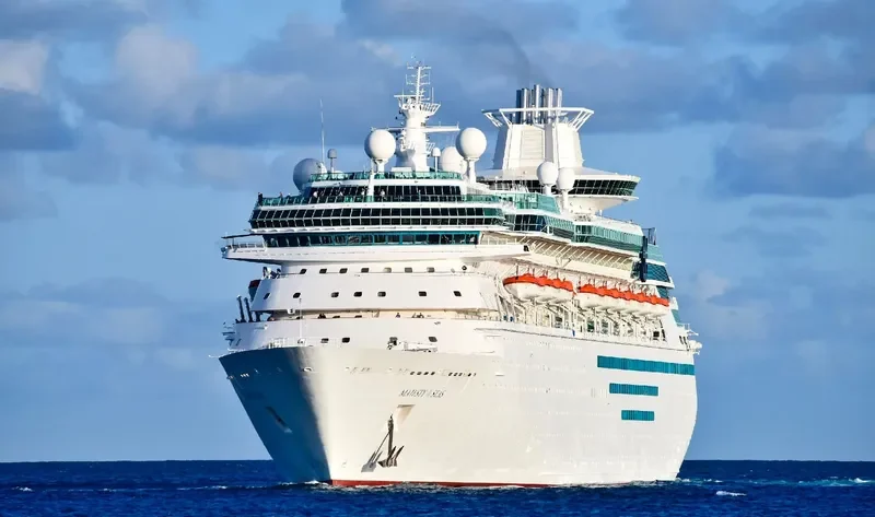 MAJESTY Passenger Ship IMO 8819512