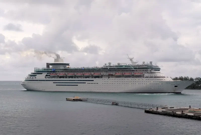 MAJESTY Passenger Ship IMO 8819512 photo 2