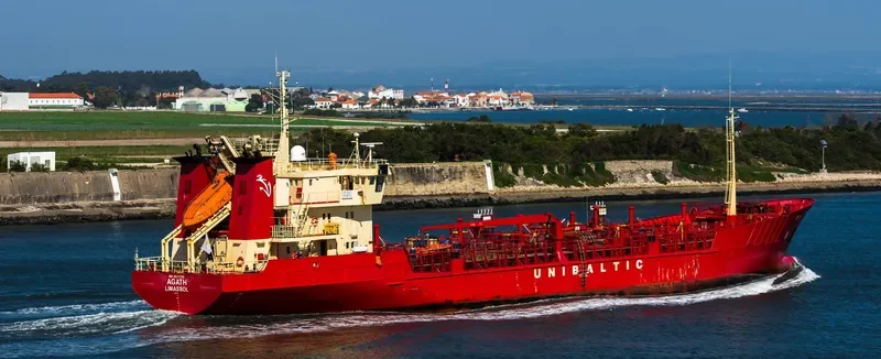 AGATH Tanker IMO 8820298 photo 9