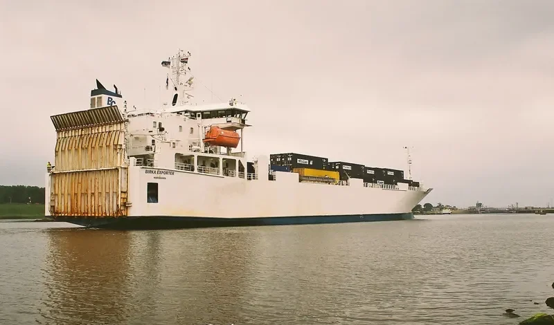 EXPORTER Ro-Ro IMO 8820860 photo 3