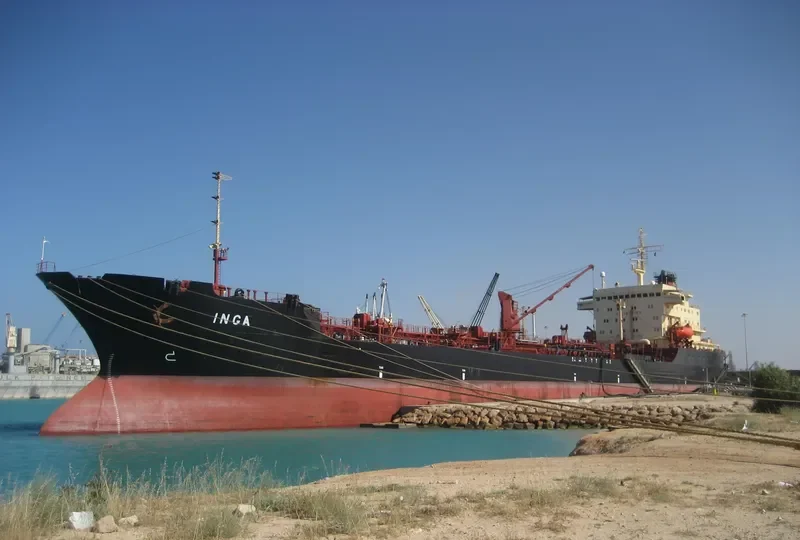 INGA Tanker IMO 8820913 photo 2