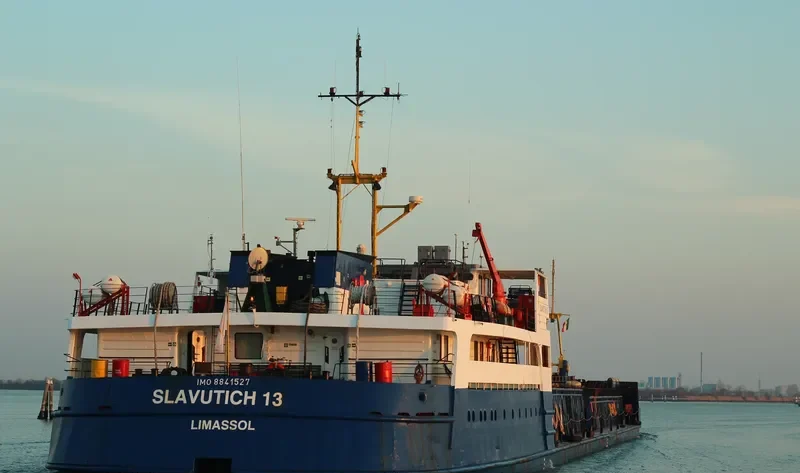 SLAVUTICH 13 General Cargo IMO 8841527 photo 9